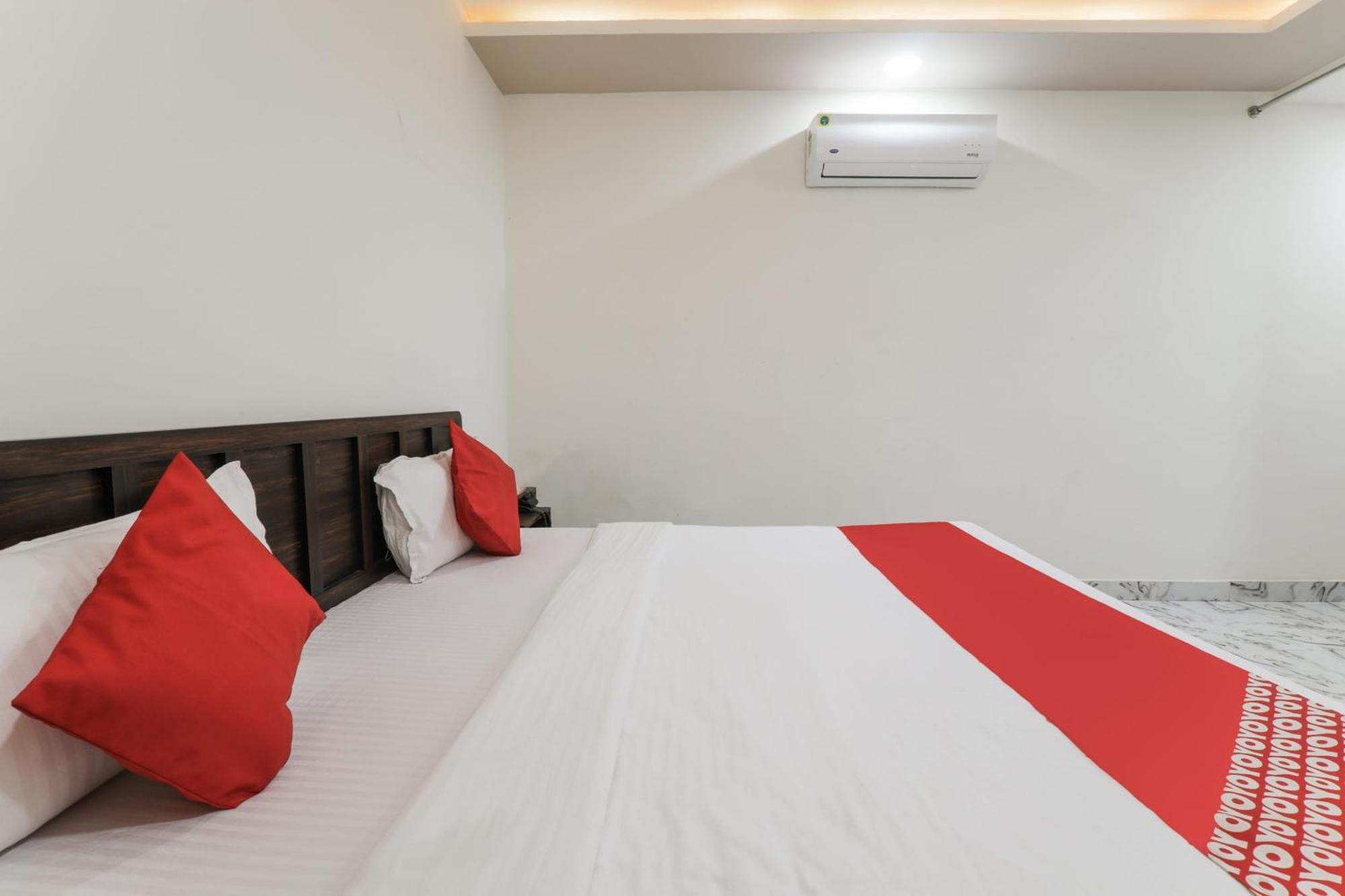 Hotel O Aastha Near Chaudhary Charan Singh International Airport Bijnaur Extérieur photo